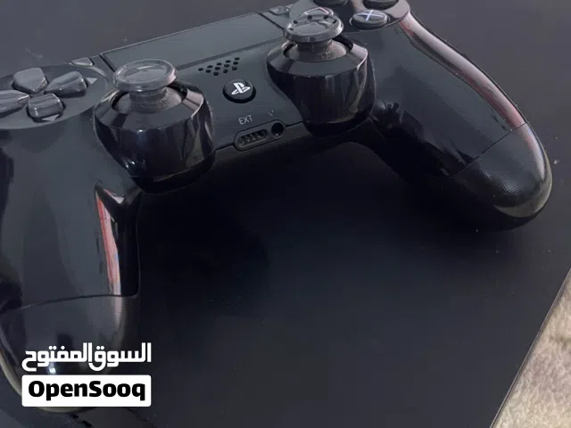 بلاستيشن 4 مستعمل فتره بسيطه نضيف