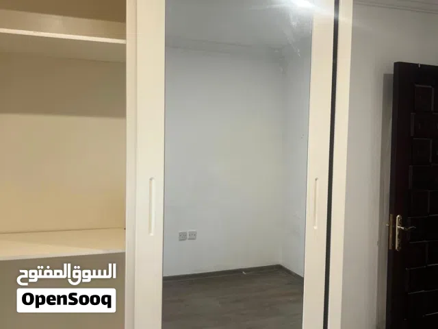 Wardrobe خزانة ملابس