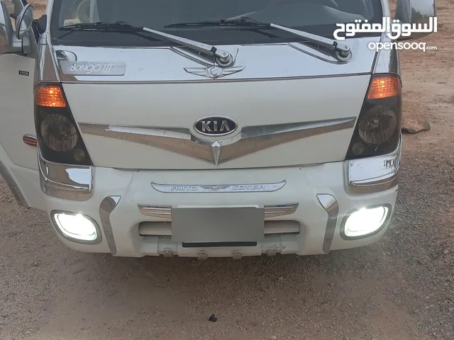 Box Kia 2006 in Mafraq