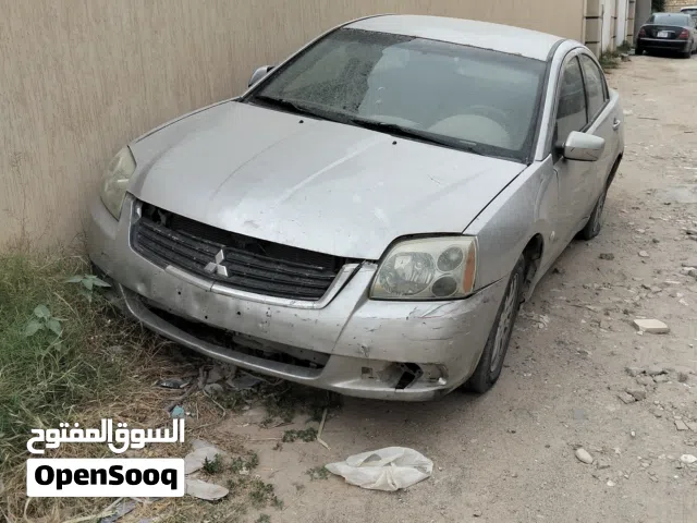 2010 ميتسوبيشي جالنت ES