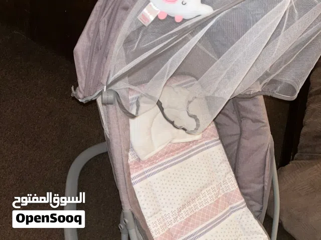 كرسي هزاز اطفال نوعيه ممتازه للبيع