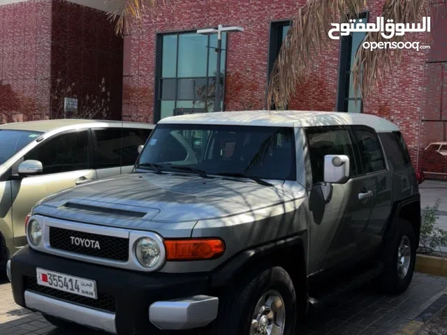 Used Toyota FJ in Central Governorate