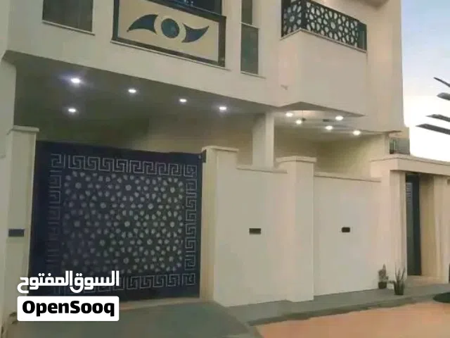 450 m2 4 Bedrooms Townhouse for Sale in Tripoli Souq Al-Juma'a