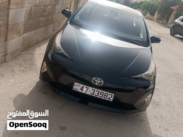 2017 تويوتا بريوس Prius