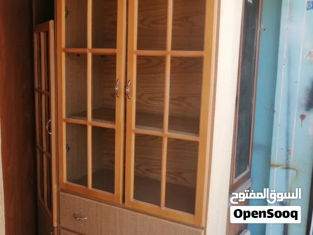 بوفيه خشب لاتيه 18 بحاله ممتازه جدا 65 دينار الموقع زرقاء