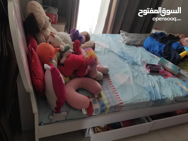 Barbie bed (girl 63 omr)سرير بنت (باربي) ة)