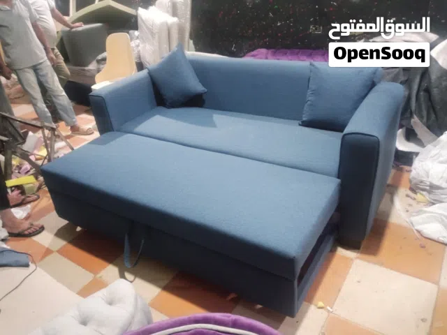 كنبه سرير عموله مقاس مترين واما السرير بيتفرد بيكون مقاسه 130سم خشب زان احمر والسفنج سوفت وميكانيزم