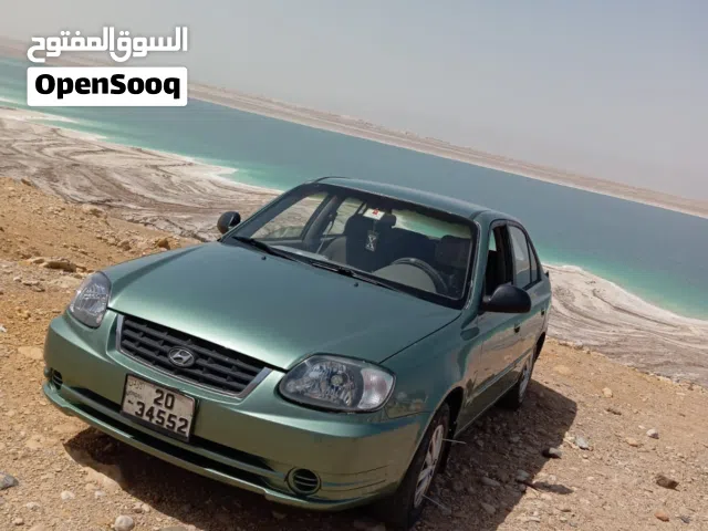 2004 Hyundai Accent Standard