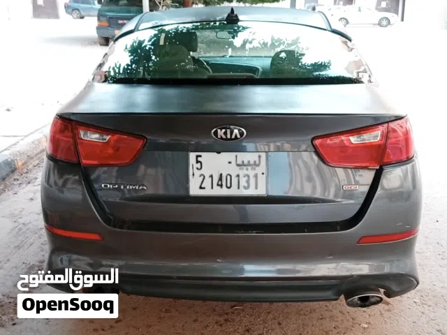 2015 كيا اوبتيما Standard