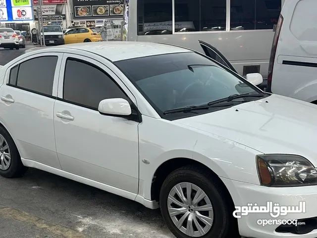 Mitsubishi Galant