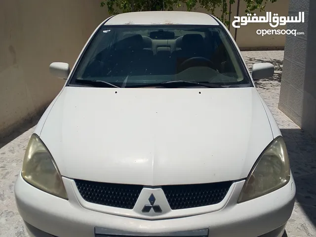 ميتسوبيشي لانسر موديل 2011 للبيع