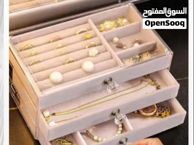 منظم اكسسورات  لون زهري غامق