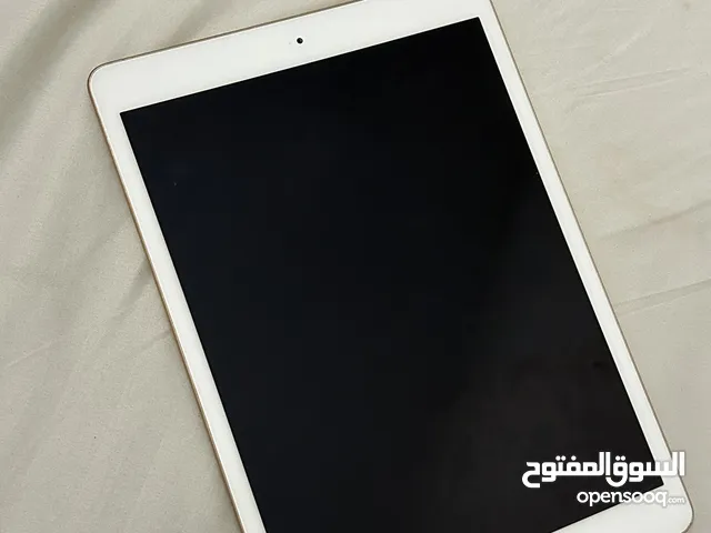 Apple iPad 7 32 GB in Al Ain