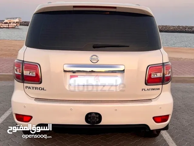 Nissan Patrol LE Platinum V8  small engine V8  Full option 2014  5.6ltr,  360 camera