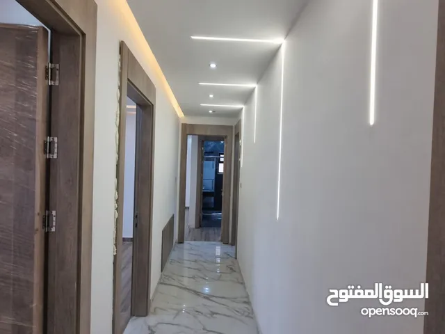 165 m2 3 Bedrooms Apartments for Sale in Amman Jubaiha