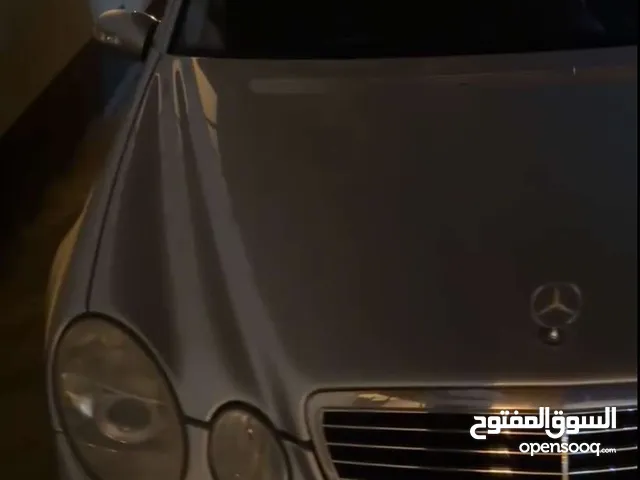 Mercedes Benz E-Class E 500 in Northern Governorate
