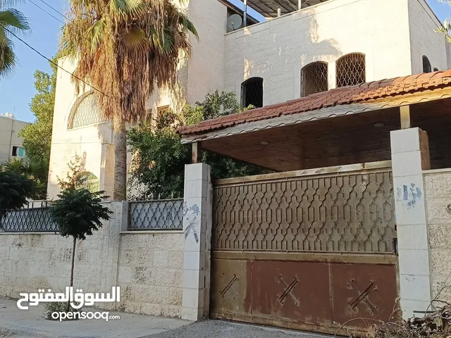 220 m2 4 Bedrooms Villa for Sale in Irbid Other