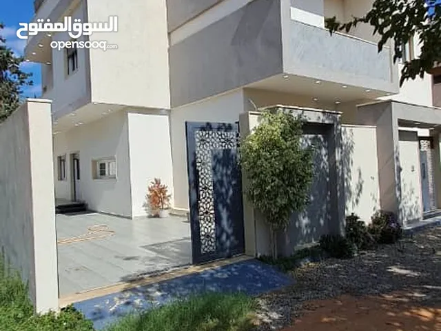 470 m2 More than 6 bedrooms Villa for Sale in Tripoli Ain Zara