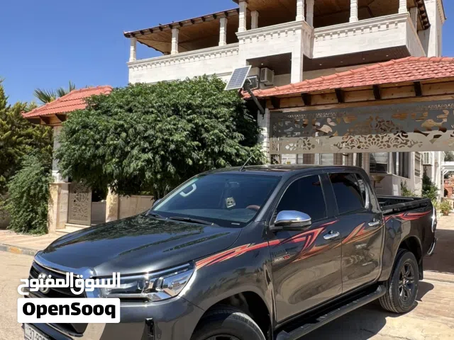 Used Toyota Hilux in Amman