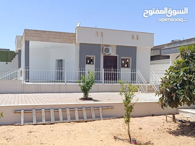 2 Bedrooms Chalet for Rent in Tripoli Ain Zara