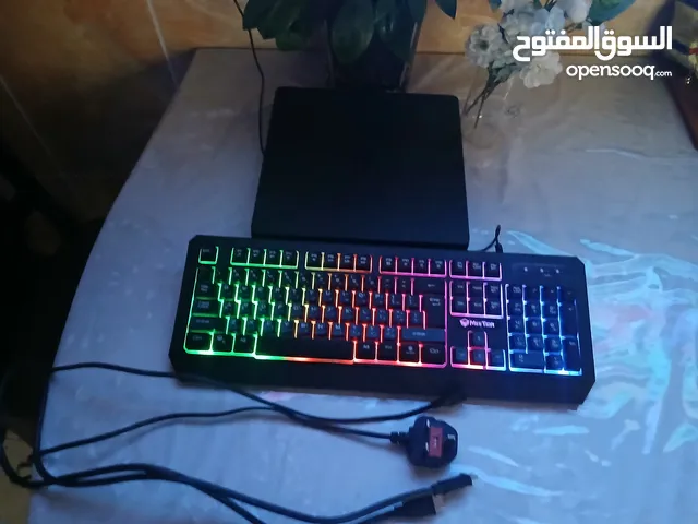 ابليستيشن نضيف استعمال شهر ونص مو مصلح ولا امبطل ادا ما اشتغلت من اول يوم رجعها وخد افلوسك شكرا