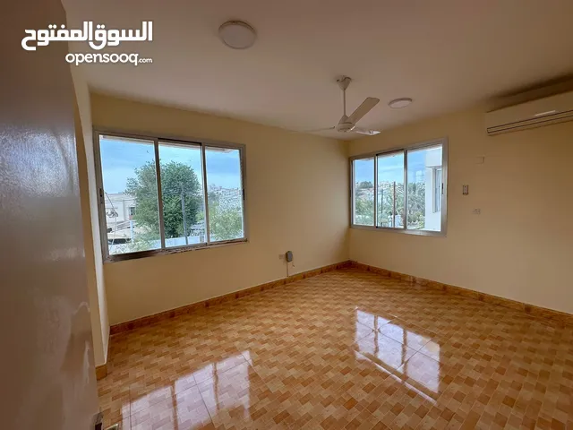 130m2 3 Bedrooms Apartments for Rent in Muscat Qurm