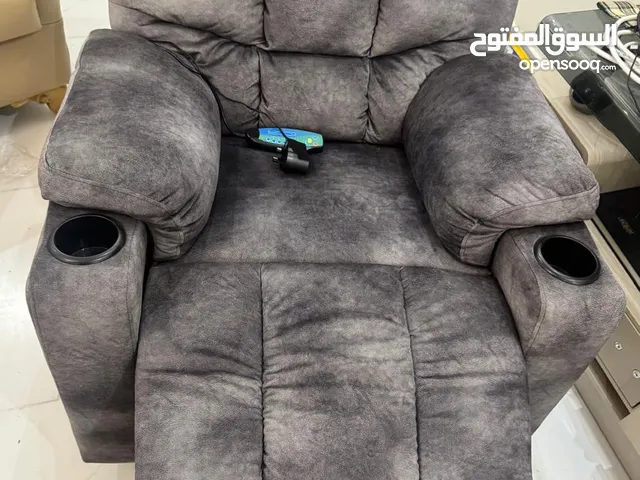 كرسي مساج لم يستخدم بنصف السعر ماركه
