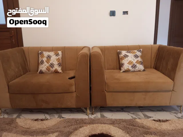 4صالونات و6مخاد نشاف الربيع للبيع 4 مع بعض