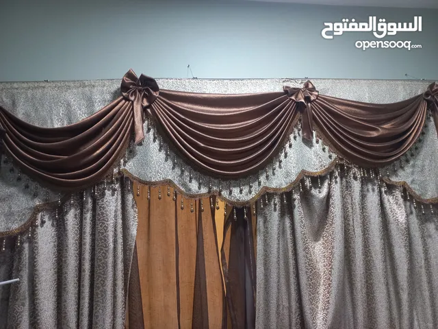 ستائر شبه جديده