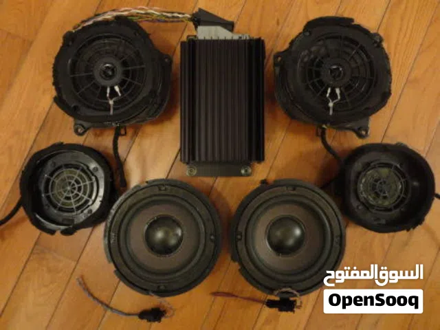مضخم صوت مع السماعات bose مع مسجل كينوود