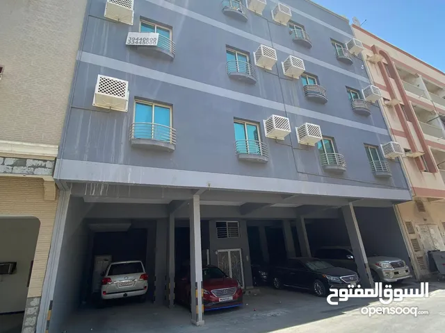 140 m2 2 Bedrooms Apartments for Rent in Muharraq Galaly