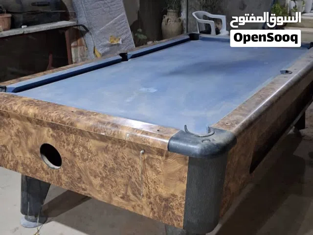 طاولة بلياردي