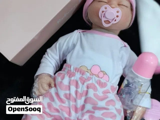 دمية جميله شعر طويل