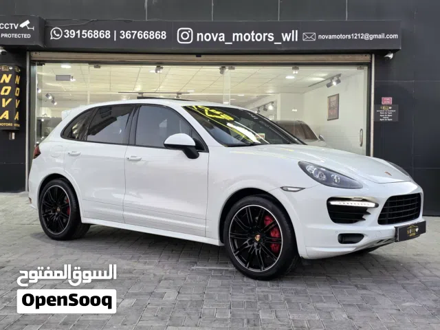 2014 Porsche Cayenne Cayenne GTS