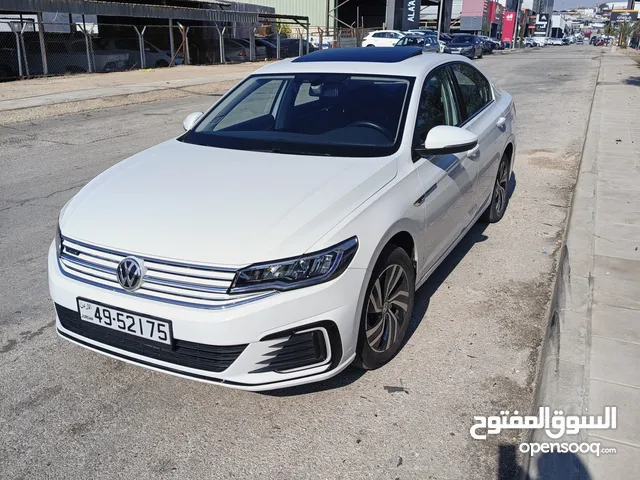 VW E BORA 2019 full option للبيع