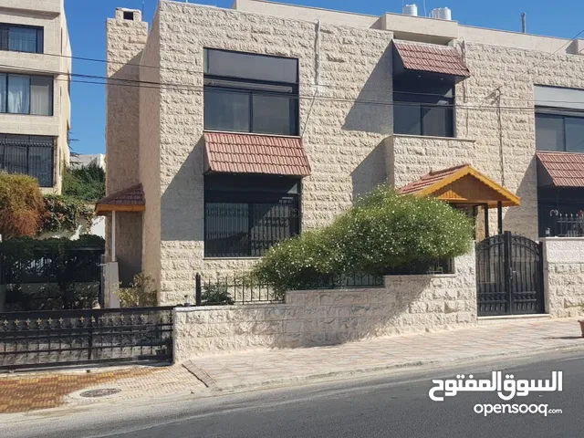 311 m2 4 Bedrooms Villa for Sale in Amman Abdoun