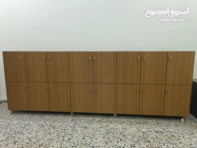 خزانة دفات خشب ساندويتش ملبسة فرمايكا من الدخل