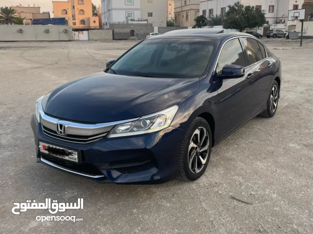 للبيع هوندا اكورد 2017