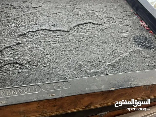 قوالب بلاط مشتليفت أحجام كبيرة 40*40 مع رجاج وزيت خاص