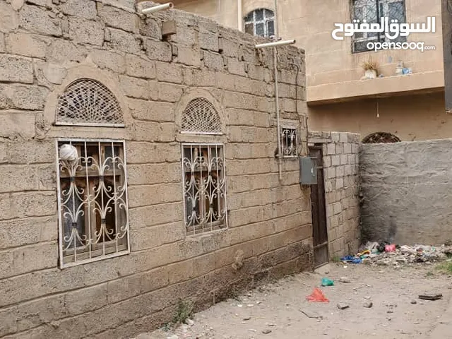 2 m2 3 Bedrooms Townhouse for Sale in Sana'a Madbah