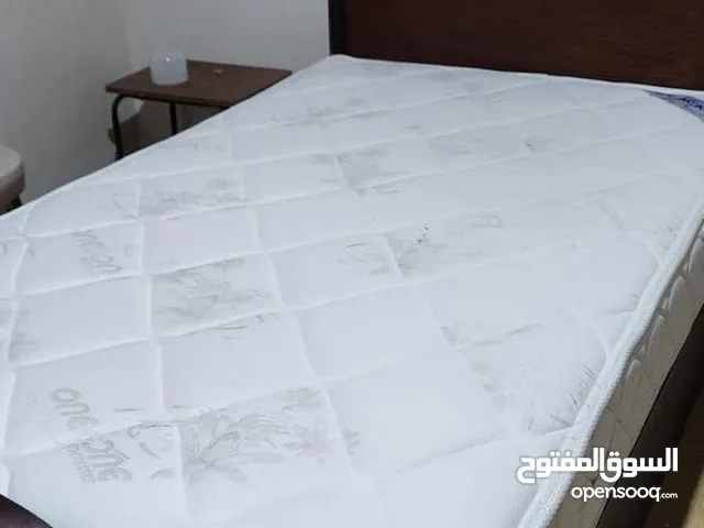 مرتبة للبيع مستعملة شهر واحد نظيف جدا