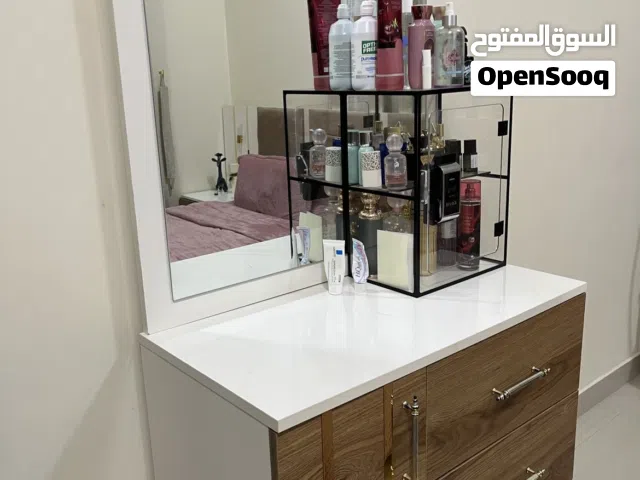 غرفه نوم كامله مستخدمه كم شهر نظيفه جدا