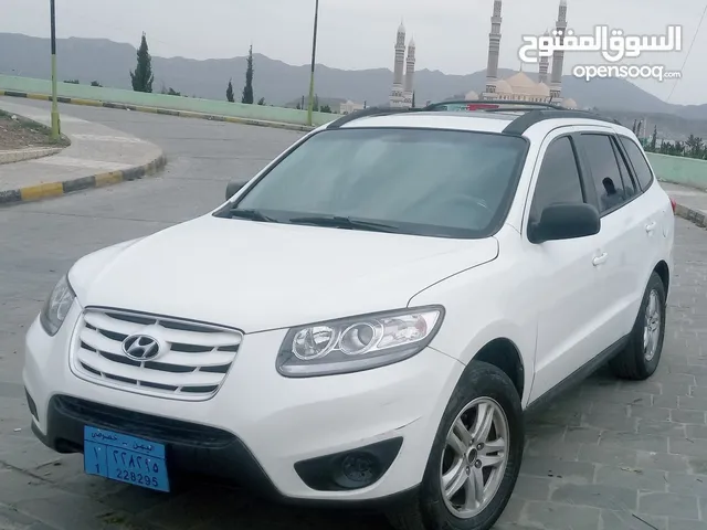 Used Hyundai Santa Fe in Sana'a