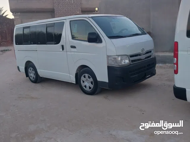 تويوتا هايس مديل 2010