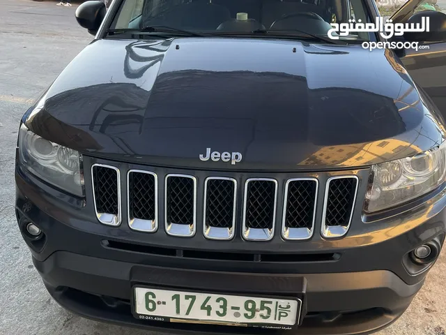 جيب كومباس 2014