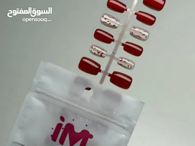 شريط اضافر من ماركة im دزاين مربع٫ قوي ومضاد للكسر بديل للاكرلك