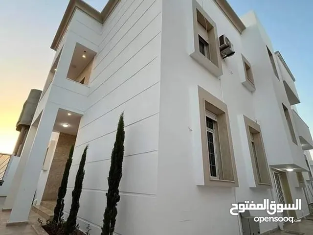 300 m2 3 Bedrooms Villa for Sale in Benghazi Lebanon District
