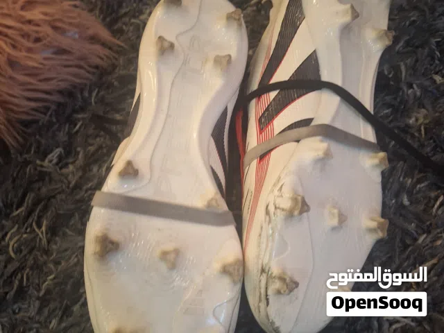كوتشي كره قدم
