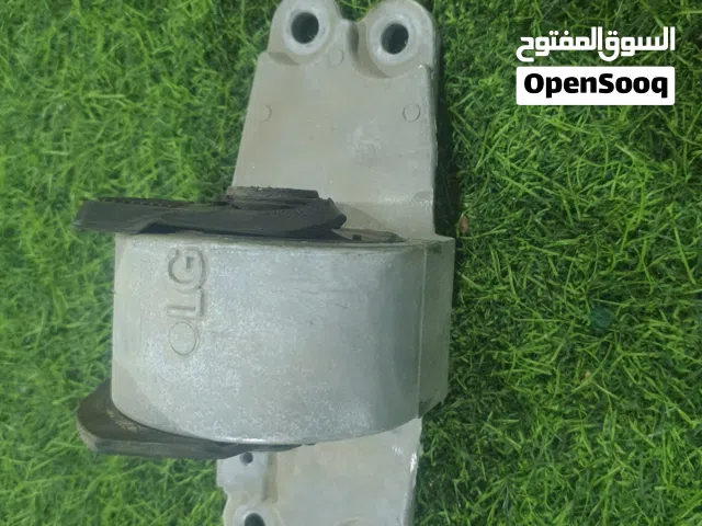 للبيع بعض قطع كامري 2021 ستة سلندر