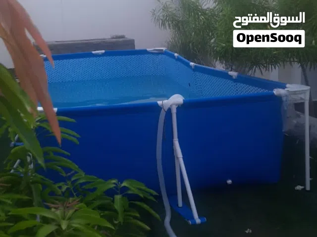 حوض سباحه كبير